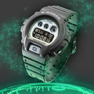【CASIO 卡西歐】G-SHOCK 酷炫光芒 運動電子手錶-深灰色 50mm(DW-6900HD-8)
