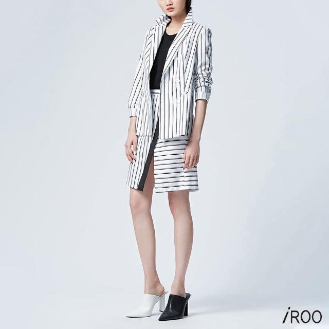 【iROO】雙條紋側開衩經典設計短裙