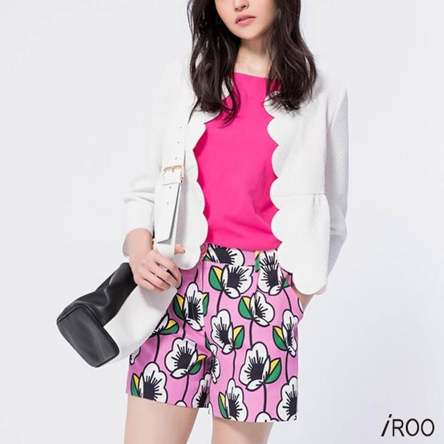【iROO】滿版花朵女人設計短褲