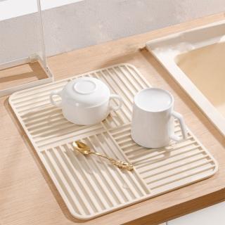 【摩登主婦】日本多功能矽膠隔熱墊 瀝水墊 桌墊