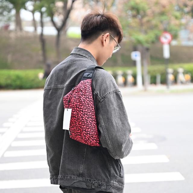 【KENZO】品牌LOGO印花尼龍三用胸口包後背包腰包(深藍)