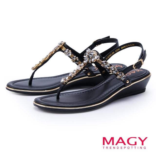 【MAGY】鑽花T字夾腳楔型低跟涼鞋(黑色)