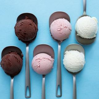 【FAYA 法雅】輕巧綜合版杯裝義式冰淇淋2組(草莓、巧克力、香草各4入)