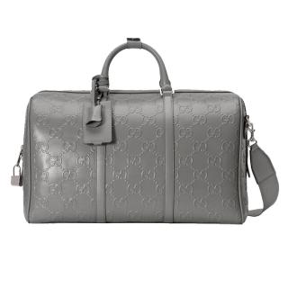 【GUCCI 古馳】725282 經典壓印LOGO牛皮波士頓手提包/斜背旅行袋(灰色)