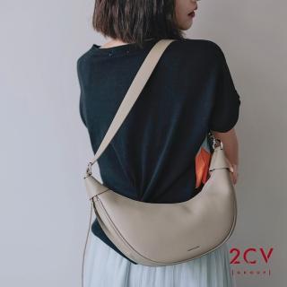 【2CV】現貨 時髦皮革彎月包NC028