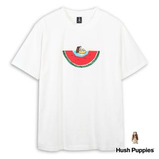 【Hush Puppies】男裝 T恤 趣味夏日西瓜印花渡假泳圈狗T恤(米白 / 43111207)
