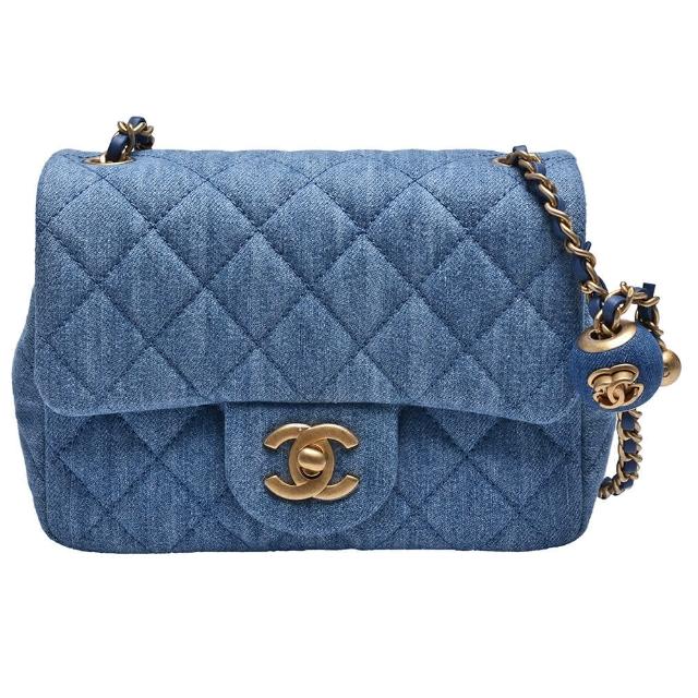 【CHANEL 香奈兒】經典雙C LOGO菱格紋牛仔布金球墜飾斜背包(牛仔藍色AS1786-BLUE-GPN)