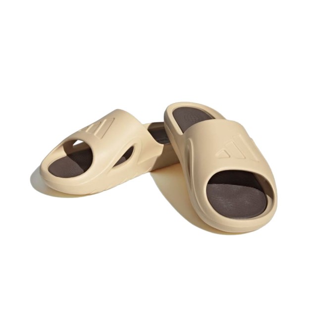 【2025必買】運動拖鞋終極推薦清單 | 好吃美食的八里人