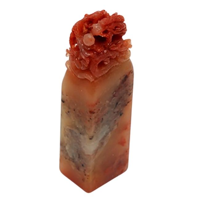 唐物【寿山石】 芙蓉氷凍石 龍鈕 印材印章 高6.4㎝ 重49g／箱付 美品！ 壽山芙蓉石「靜篤」印- 故宮