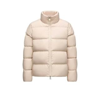 【2026必買】MONCLER羽絨外套終極推薦清單 | 好吃美食的八里人