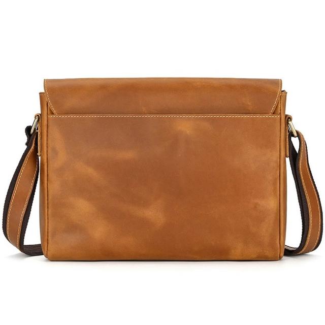 【2026】男郵差包推薦ptt》10款高評價人氣品牌排行榜 | 好吃美食的八里人