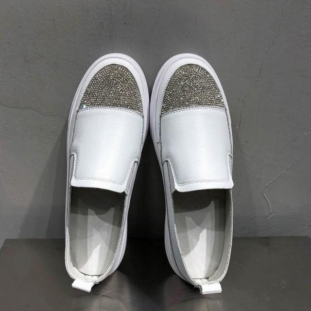 【2026】女款休閒鞋推薦｜10款高評價人氣品牌排行榜 | 好吃美食的八里人